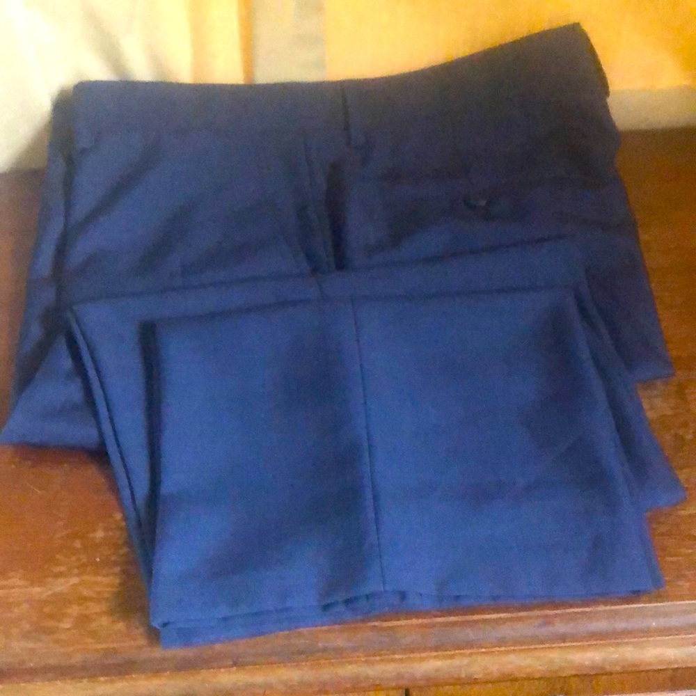 $89 Haggar Grey Polyester Tailored Fit flat front Dress Pants modern style 38x29